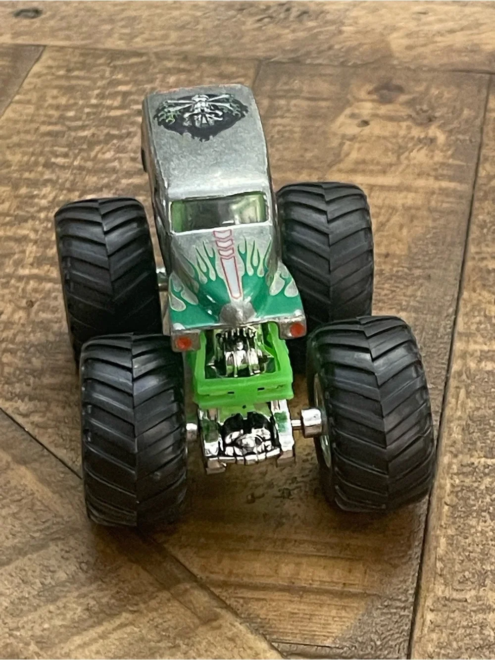 Vintage Hot Wheels Monster Jam 1:64 Grave Digger Grim Chrome Silver Truck (2004)